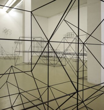 Работы номинантов Премии Кандинского-2013, выбранные композиторами ARTинок с выставка .Анна Жёлудь. Упражнение (композитор: Анна Ромашкова)