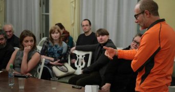 Дмитрий Гутов